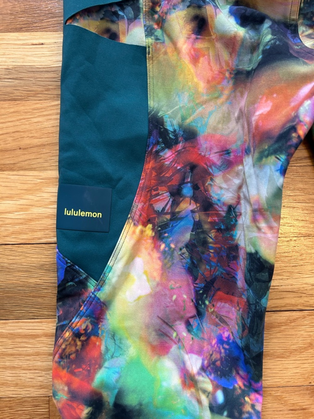 lululemon athletica Cargo Super Hi Rise Hiking Pants - Sunbeam Floral - Picture 6 of 7